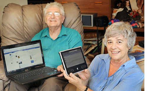 Facebook fans Ken and Lorraine Lee love keeping in touch with their grandkids through the online networking site. Facebook fans Ken and Lorraine Lee love keeping in touch with their grandkids through the online networking site.